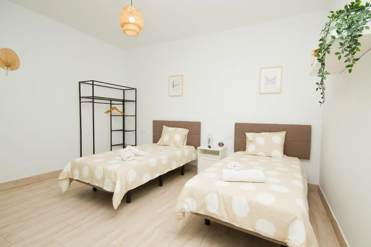 Los Alonsos - Open Mall - By Az Rentals Arrecife  Guest house