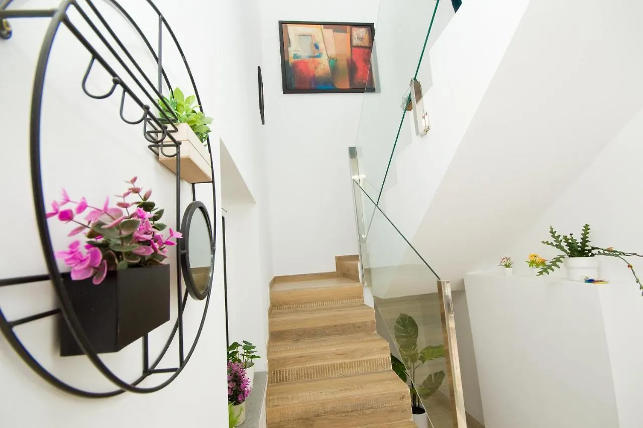 Los Alonsos - Open Mall - By Az Rentals Arrecife  Affittacamere Arrecife (Lanzarote)