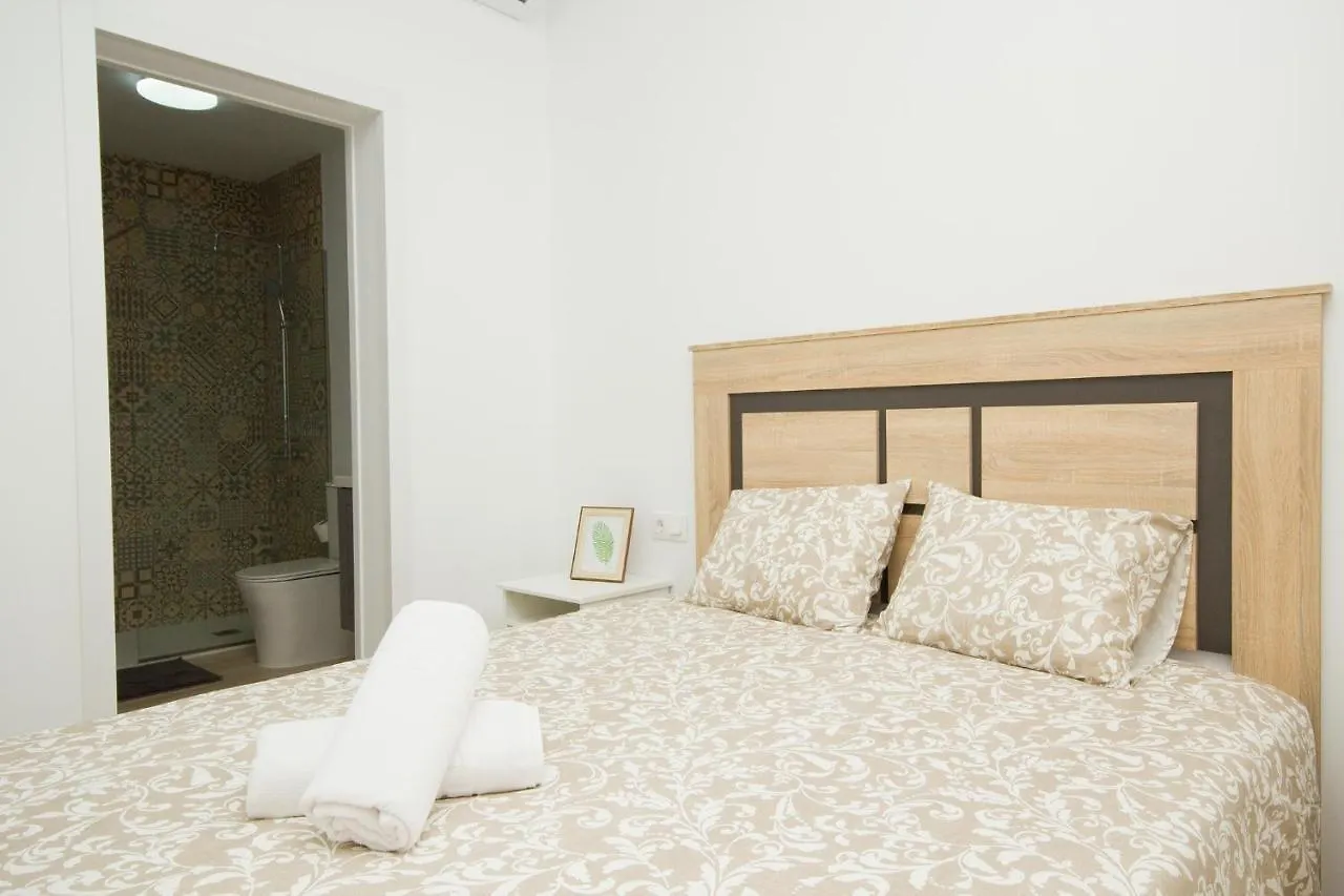 Los Alonsos - Open Mall - By Az Rentals Arrecife  Affittacamere Arrecife (Lanzarote)