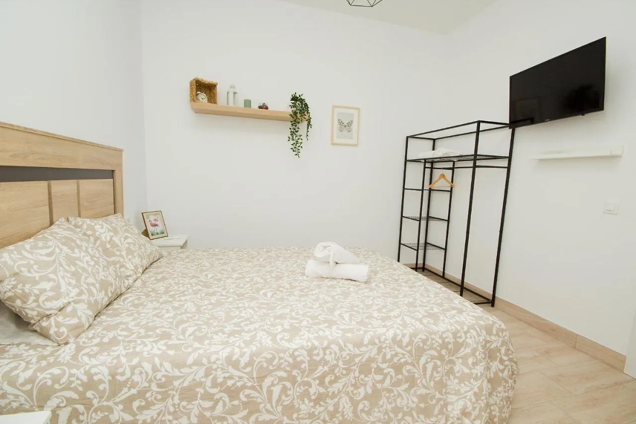 Los Alonsos - Open Mall - By Az Rentals Arrecife  Affittacamere