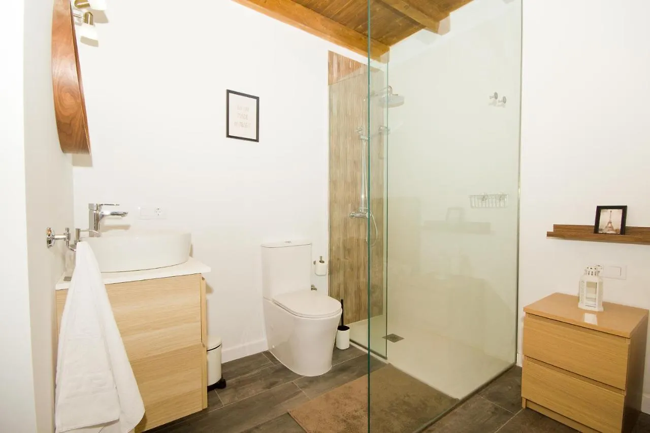 Los Alonsos - Open Mall - By Az Rentals Arrecife  Guest house