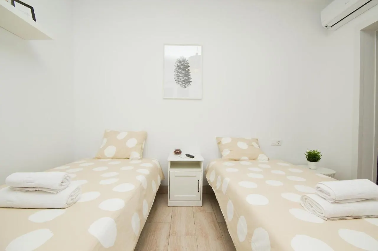 Los Alonsos - Open Mall - By Az Rentals Arrecife  Guest house Arrecife (Lanzarote)